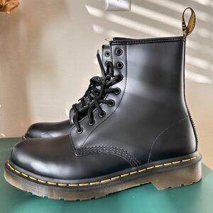 NEW Dr. Martens 1460